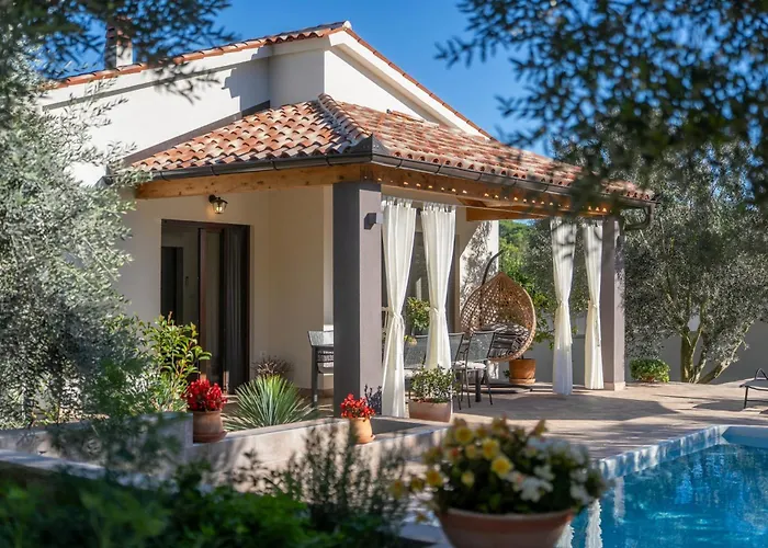 Villa Canziana By Briskva Pula